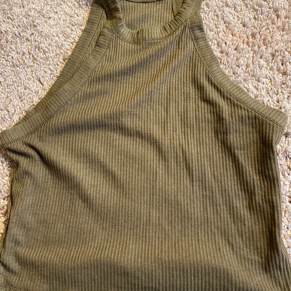 Multiple Tops - image 7